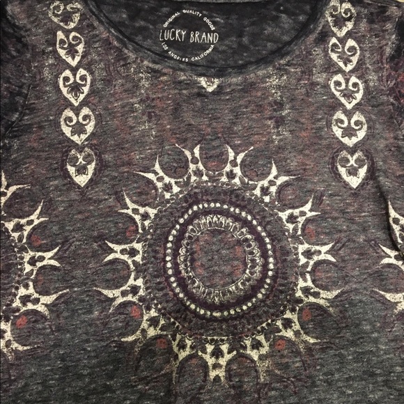 HP 🎉 Lucky Brand Medallion Burnout Tee - Picture 3 of 5